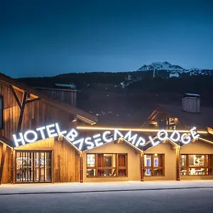 Base Camp - Saint Maurice Бур-Сен-Морис